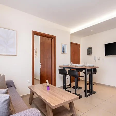 Beachside Escape - 3 Min To - Gaia 3 * İstanköy